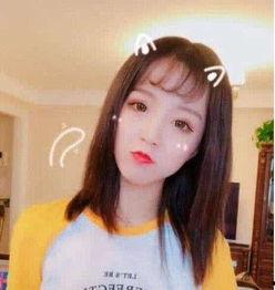 莉哥什么背景啊